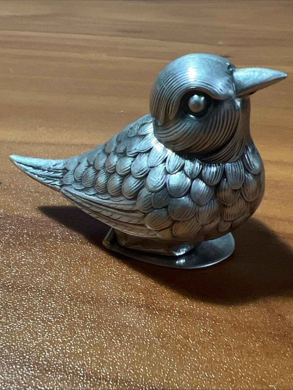 One Antique Sterling Silver Repousse Bird Salt & Pepper Shaker Portugal 32.9g